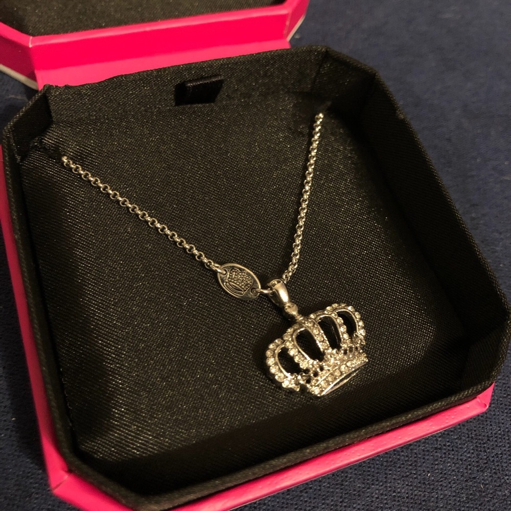JUICY COUTURE Y2K Crown pendant necklace👑